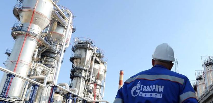 Ρωσία: Διακόπηκε η λειτουργία του μεγαλύτερου διυλιστηρίου της Μόσχας