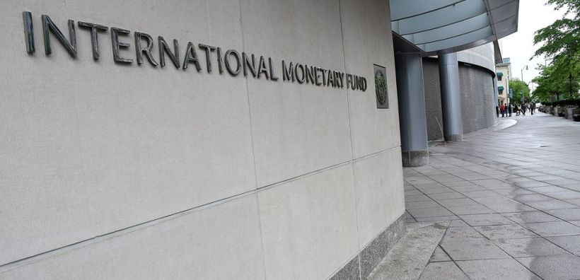 Επιστροφή της Ελλάδας σε πρωτογενές πλεόνασμα από το 2022 βλέπει το ΔΝΤ