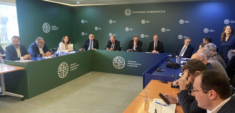 Βέττα: Χωρίς ουσιαστική εξέλιξη η συνάντηση στο ΥΠΕΝ για την τηλεθέρμανση - Στον αέρα το κόστος