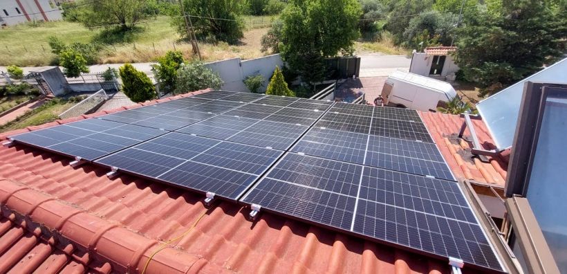 Για ποιες κατηγορίες καταναλωτών θα παραμείνει σε ισχύ το net-metering – Η νέα κατανομή των 10 Μεγαβάτ ανά υποσταθμό στο δίκτυο διανομής 