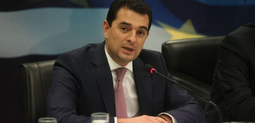 Σκρέκας: Αποθήκευση ενέργειας και off shore αιολικά οι άμεσες θεσμικές πρωτοβουλίες του ΥΠΕΝ