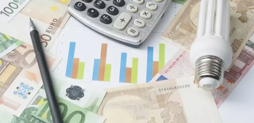 Τιμολόγια με αυξήσεις, αλλά και μειώσεις από τους παρόχους για τον Οκτώβριο - Στο ρυθμό του Dunkelflaute «χορεύει» ξανά η ήπειρος - Συναλλαγές 15 λεπτών από σήμερα στα ευρωπαικά χρηματιστήρια