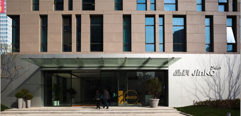 JinkoSolar: Η πιο «bankable» εταιρεία κατασκευής φωτοβολταϊκών σύμφωνα με την έκθεση του BloombergNEF για το 2024