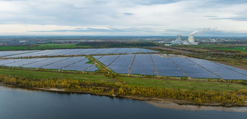 Παράδοση – μαμούθ της JinkoSolar με πάνω από 1.1 εκατ. πανελ Tiger Neo στο μεγαλύτερο φωτοβολταϊκό πάρκο της Γερμανίας