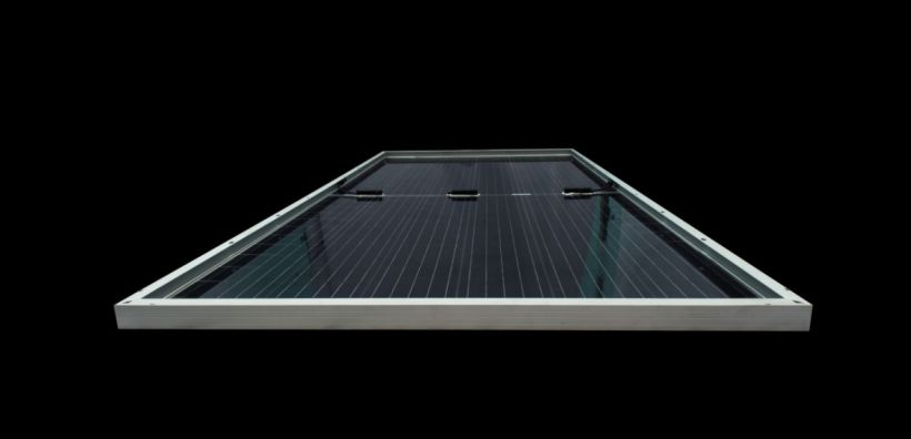 Jinko Solar: Τα φωτοβολταϊκά μονής όψης θα αντικατασταθούν σύντομα από τα διπλής όψης λόγω της πτώσης του κόστους
