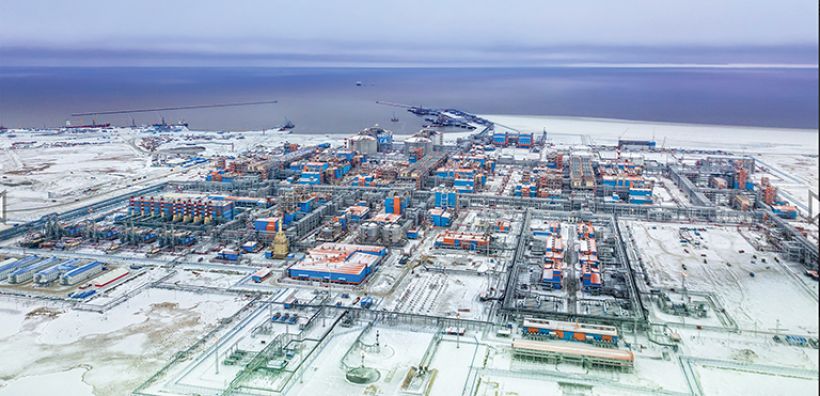 Η Ρωσία επεκτείνει τον σκιώδη στόλο LNG ενόψει της απαγόρευσης από την ΕΕ