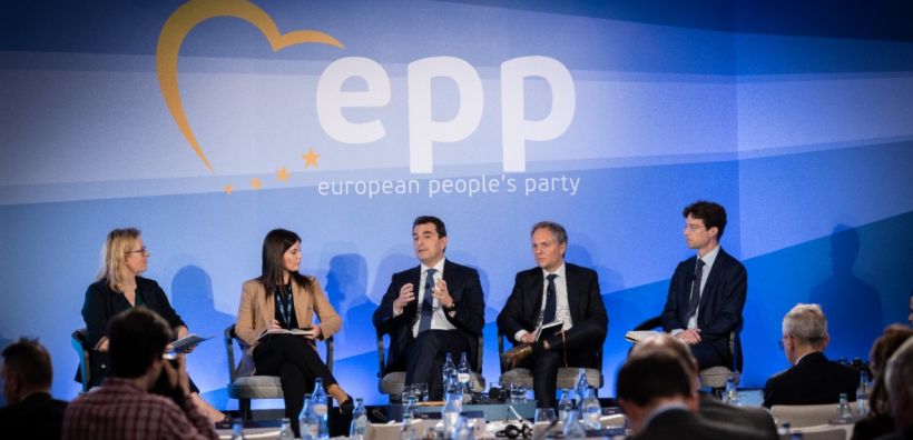 Σκρέκας στη συνέλευση του ΕΛΚ: Η Ελλάδα πρωτοπόρα στη στήριξη των καταναλωτών και την πράσινη μετάβαση