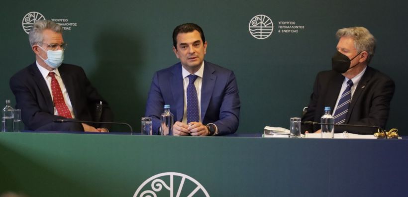 Συνάντηση Σκρέκα με μέλη του Αμερικανικού Κογκρέσου και τον Πρέσβη των ΗΠΑ - Στο επίκεντρο Ρωσία, LNG, ΑΠΕ και νησιά
