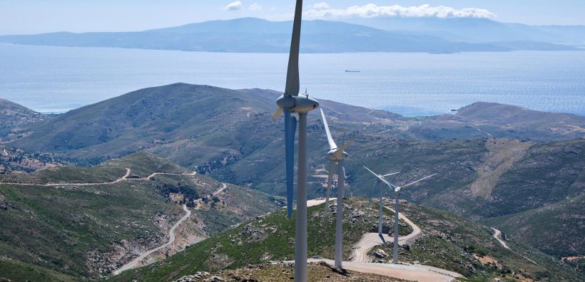 ΕΛΕΤΑΕΝ: Εξαιρετικά μειωμένος στόχος για τα χερσαία αιολικά στο νέο ΕΣΕΚ - Μεγάλη επιβράδυνση μετά το 2026
