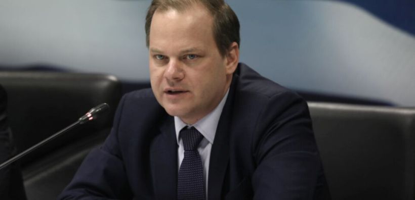 Καραμανλής: Πάνω από 20.000 ευρώ θα φτάνει η επιδότηση για τα πράσινα ταξί - Οι 4 άξονες της πολιτικής για την ηλεκτροκίνηση