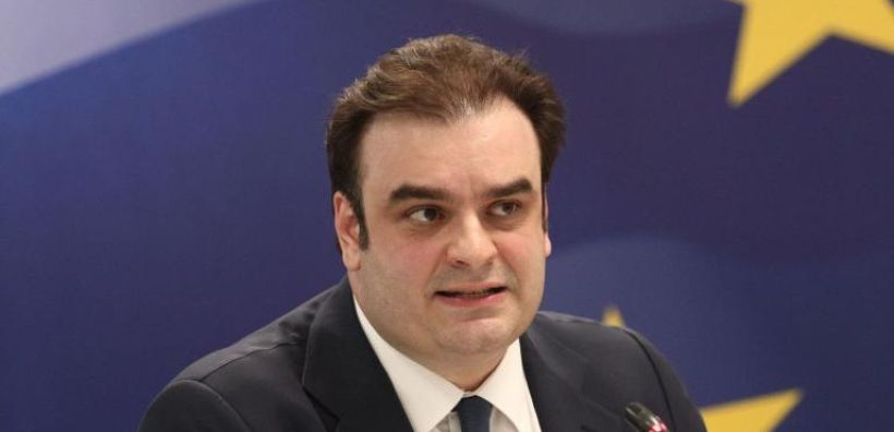 Πιερρακάκης: Χαμηλότερη από πέρυσι προς το παρόν η τιμή του αργού πετρελαίου