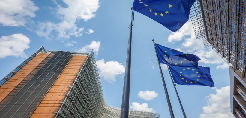 «Οδηγός» για το νέο κύμα ενεργειακών επενδύσεων μέσω του MMF οι συστάσεις της Κομισιόν για την Ελλάδα – Στο επίκεντρο δράσεις για «affordability» και «flexibility»