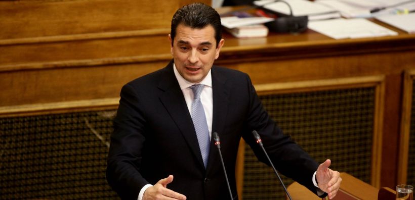 Ακτινογραφία του επιτελείου του Κ. Σκρέκα: Έμπειρα στελέχη και άρωμα... γυναίκας στο γραφείο του υπουργού 