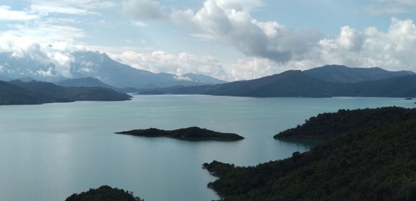 Συναγερμός για την άνοδο της στάθμης του νερού στη λίμνη Κρεμαστών