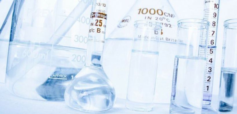 Ηλιακά καύσιμα: Πως μπορεί ένας συμβατικός κινητήρας εσωτερικής καύσης να λειτουργήσει με μηδενικό ανθρακικό αποτύπωμα