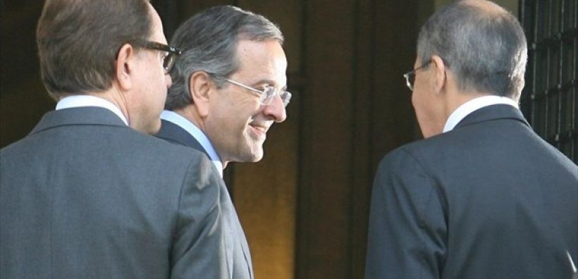 Σε εξέλιξη η συνάντηση Σαμαρά - Λαβρόφ