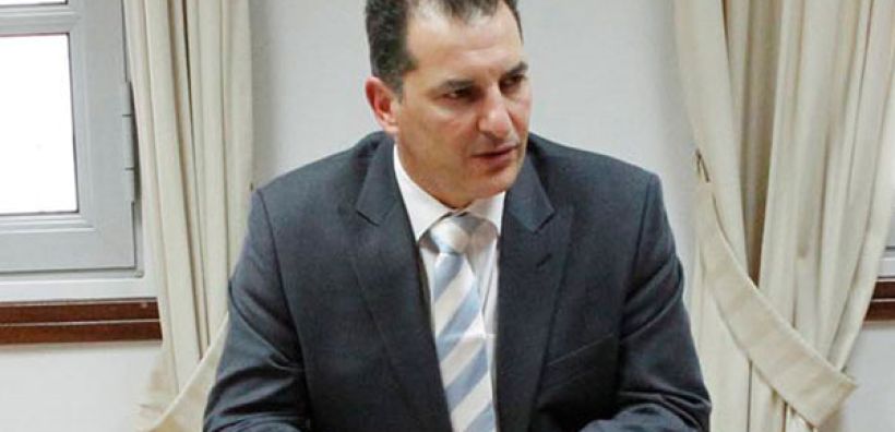 Επαφές Λακκοτρύπη στο Λονδίνο για την ενέργεια