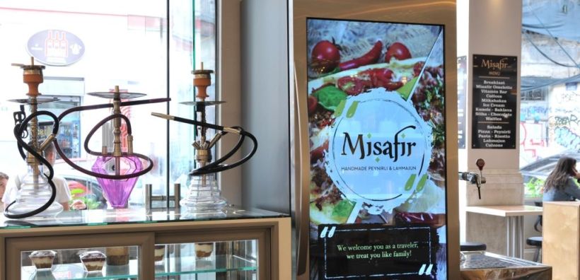 Προηγμένες digital signage λύσεις από την LG  στο χώρο εστίασης Misafir 