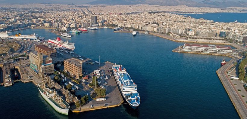 Πειραιάς: Ολοταχώς η ανάπτυξη υποδομών για την ηλεκτροδότηση πλοίων