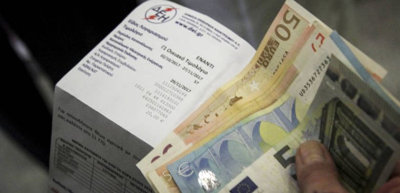 Με μείωση της έκπτωσης 15% που δίνει στους καλοπληρωτές θέλει να ξεκινήσει τη χρονιά η ΔΕΗ – Στο τραπέζι και η ρήτρα ρύπων