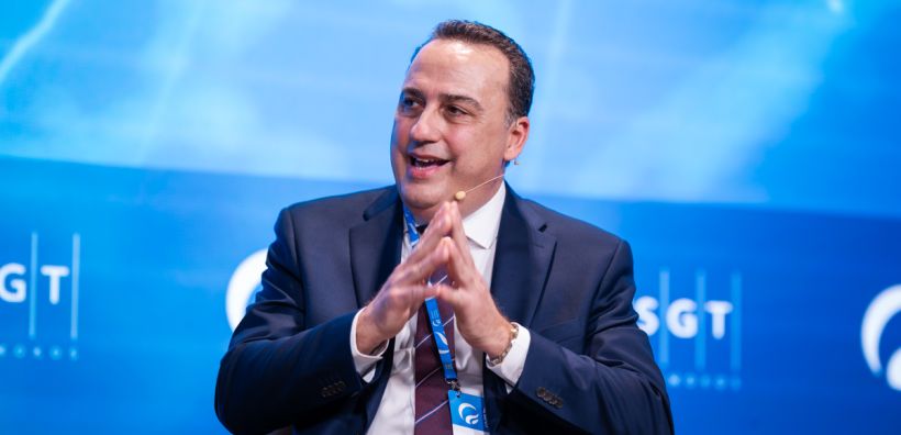 Λουμάκης: Διαφορετικά τα δεδομένα μεταξύ standalone και behind the meter μπαταριών σε έργα ΑΠΕ  