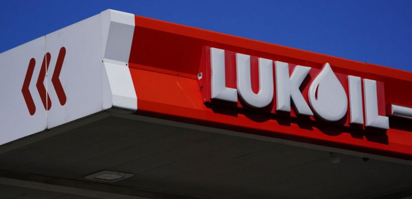 Lukoil: Αποδέχηκε πρόταση της Gunvor να εξαγοράσει τα assets της σε ξένες χώρες