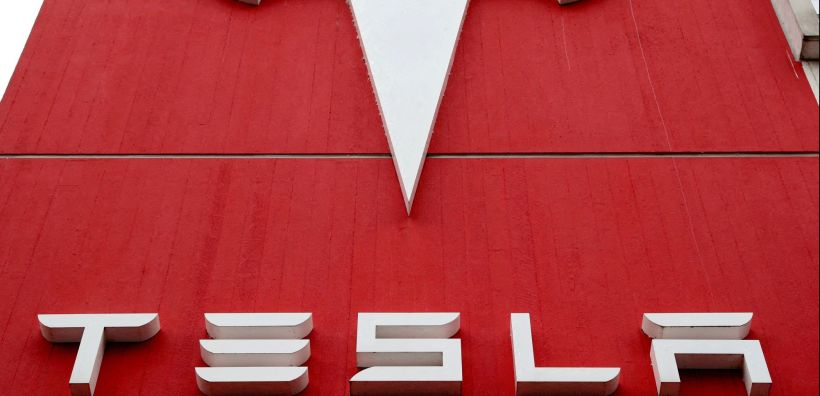 Tesla: Κατασκευάζει νέα βιομηχανική μονάδα στη Σανγκάη