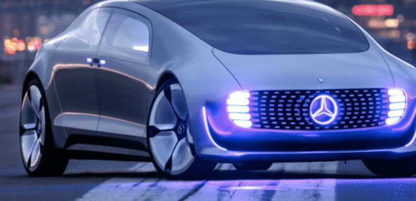 Mercedes: Ένα στα δύο αυτοκίνητα θα είναι ηλεκτροκίνητα το 2030
