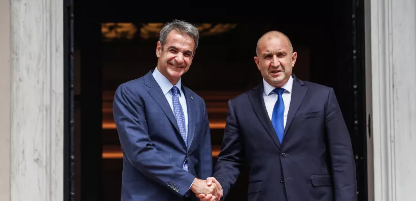 Να ξεκινήσει άμεσα η εμπορική λειτουργία του FSRU Αλεξανδρούπολης ζητάει η Βουλγαρία