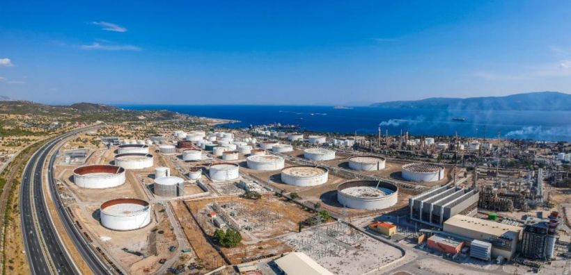 Εκτίναξη περιθωρίων διύλισης τον Ιούλιο, ώθηση για Motor Oil - Helleniq Energy