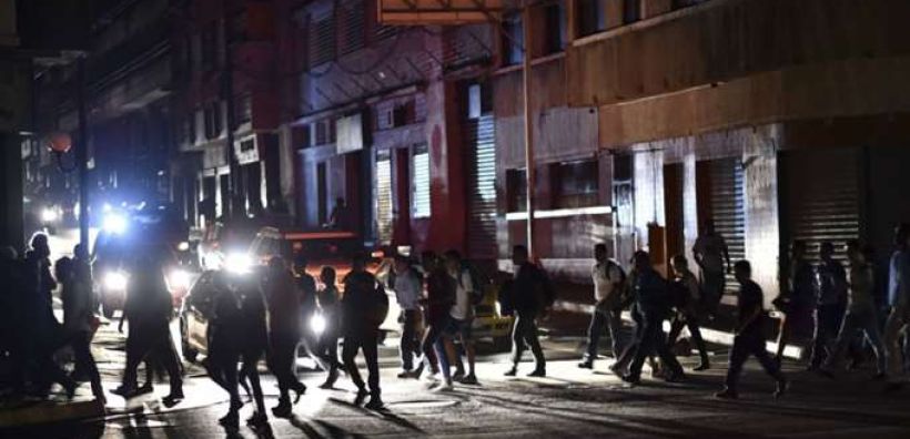Την αναδιάρθρωση του ηλεκτρικού δικτύου αναλαμβάνει η Βενεζουέλα μετά τα μπλακ άουτ