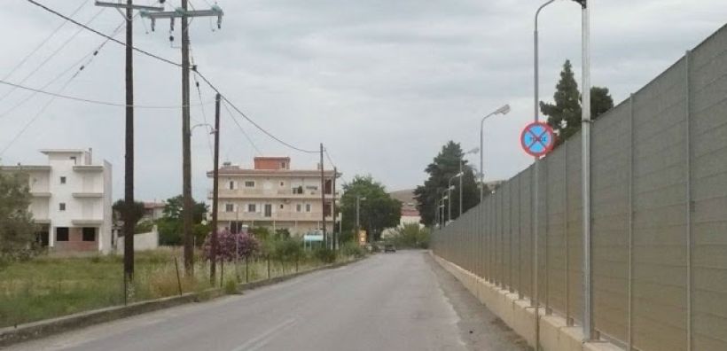 Φωτοβολταϊκά φανάρια στο γυμνάσιο Νέας Λαμψάκου