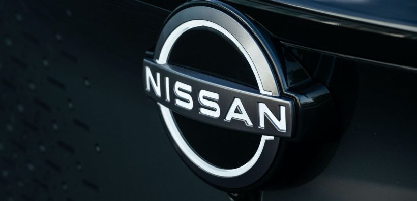 Η Nissan μειώνει την παραγωγή ηλεκτρικού μοντέλου λόγω έλλειψης μπαταριών