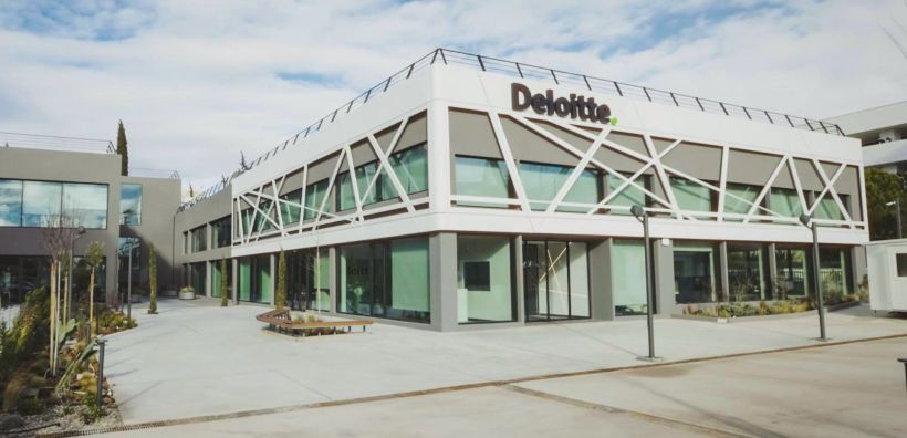 Deloitte: Πολύχρονη εμπειρία παροχής συμβουλευτικών υπηρεσιών στην ελληνική αγορά