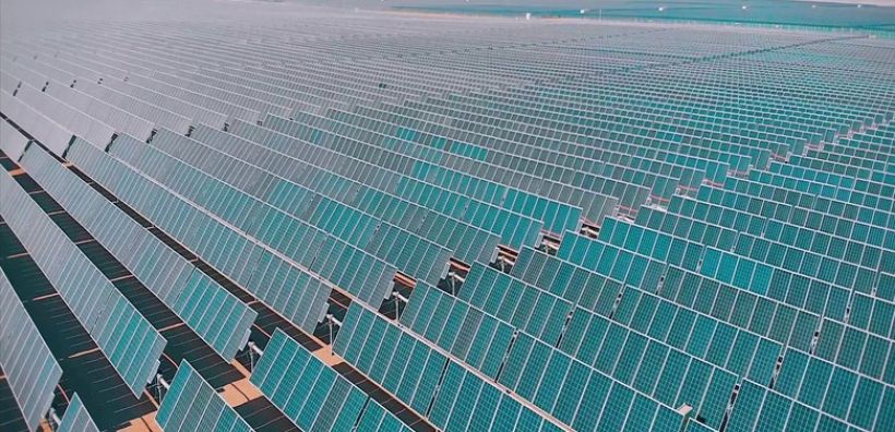 Eni: Στόχος για 10 GW φωτοβολταϊκά και αιολικά στην Αίγυπτο