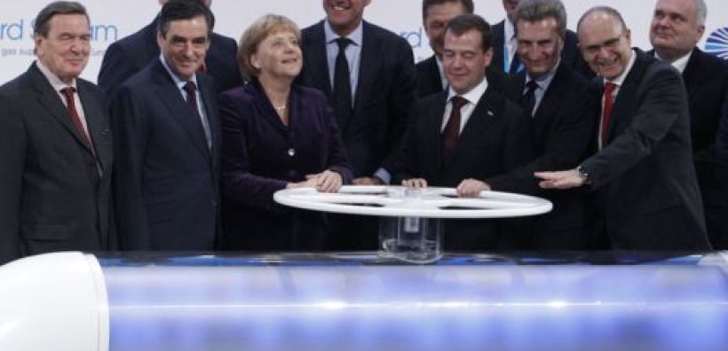  Μέρκελ και Μεντβέντεφ εγκαινίασαν τον Nord Stream