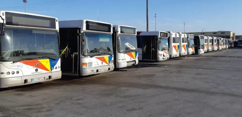 Σύντομα στην πρίζα οι 55 φορτιστές των 110 ηλεκτρικών λεωφορείων του ΟΑΣΘ