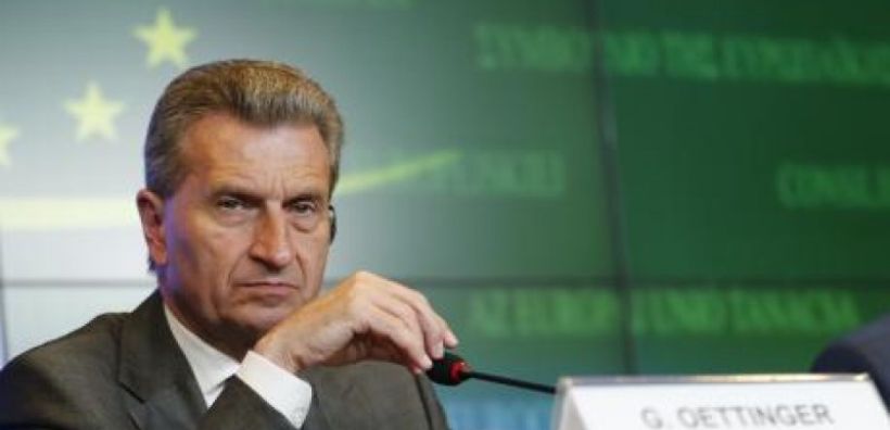 Σίγουρος ότι τον κατασκόπευε η Ρωσία στις συνομιλίες με την Gazprom, ο Έτινγκερ