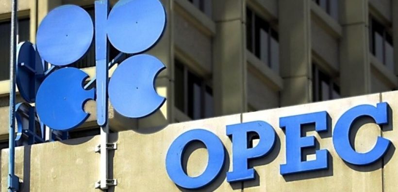 ΟΠΕΚ: Απαραίτητες επενδύσεις 600 δισ. δολαρίων ετησίως για να συμβαδίσει η παραγωγή με τη ζήτηση ως το 2050