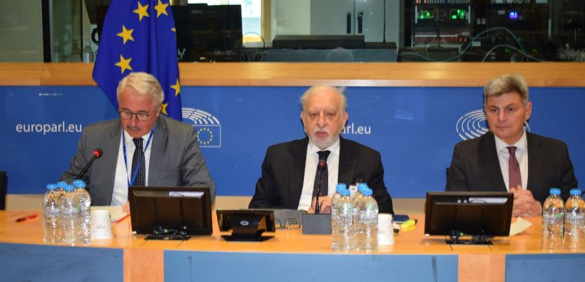 Τις προκλήσεις για την ενεργειακή ασφάλεια στη ΝΑ Ευρώπη ανέδειξε η εκδήλωση του IENE στις Βρυξέλλες