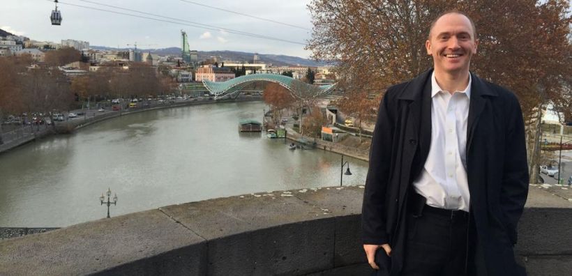 Σύμβουλος εξωτερικής πολιτικής του Τραμπ έχει στενές σχέσεις με τη Gazprom