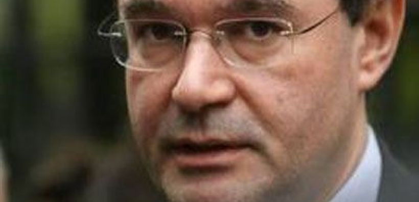 Νέα πυρά ΓΕΝΟΠ κατά Παπακωνσταντίνου για τον ΑΔΜΗΕ