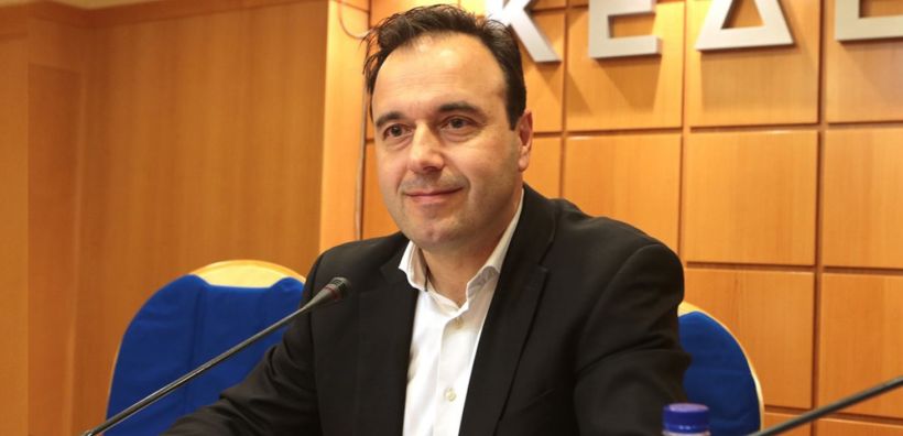 Πρόεδρος ΚΕΔΕ: «Τώρα είναι η ευκαιρία για την ηλεκτροκίνηση ιδιωτικών και δημόσιας χρήσης οχημάτων»