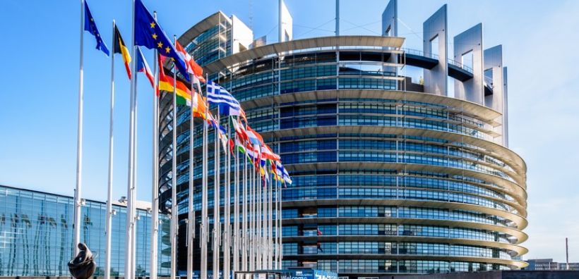 Ευρωκοινοβούλιο: Ενέκρινε την ενίσχυση του πολυετούς προϋπολογισμού της ΕΕ για την αντιμετώπιση κρίσεων