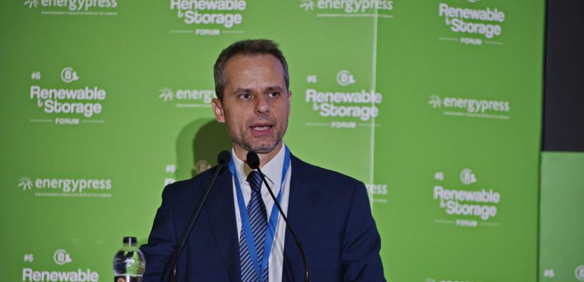 Μπίσκας: Πότε είναι αποδοτικό ένα φωτοβολταϊκό με μπαταρία behind the meter - Οι προβλέψεις του νομοσχεδίου του ΥΠΕΝ