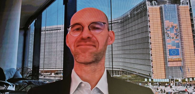 Schmela (SolarPower Europe): Χρειαζόμαστε 70 MW φωτοβολταϊκών ετησίως για τους στόχους του REPowerEU – Οι τάσεις στην ευρωπαϊκή αγορά