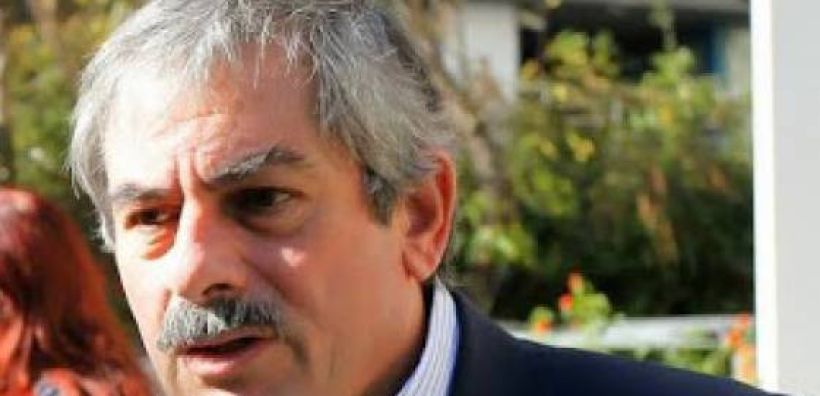 Θανάσης Πετράκος: Η κυβέρνηση δεν πουλάει ξεπουλάει!
