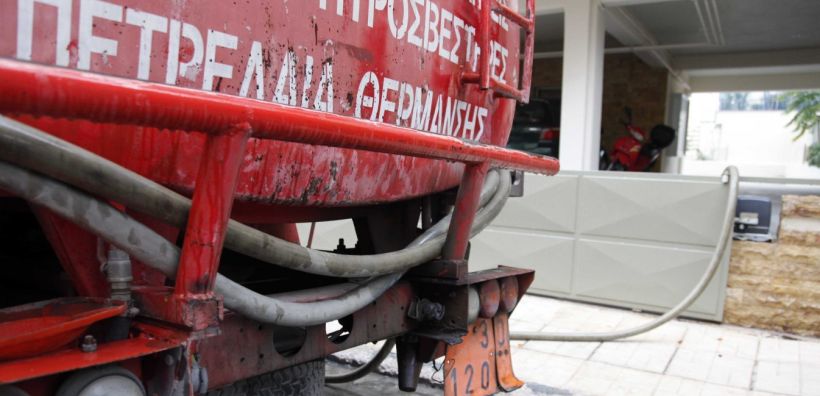 Η πτώση της θερμοκρασίας αύξησε την τιμή στα καυσόξυλα - Στα 83 λεπτά το λίτρο το πετρέλαιο θέρμανσης
