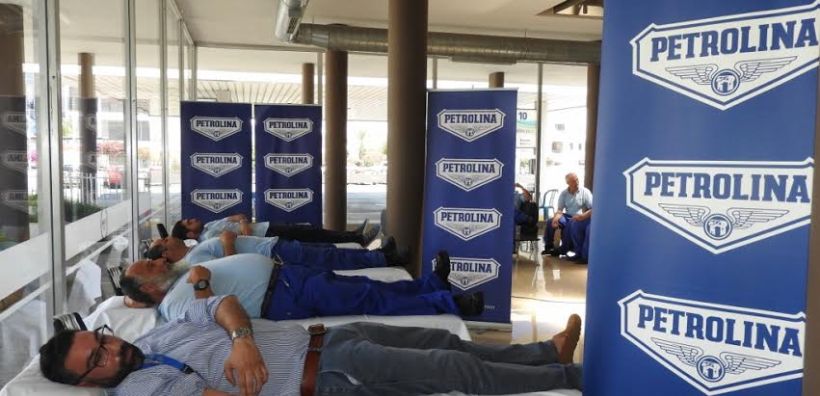 Ετήσια αιμοδοσία της ΠΕΤΡΟΛΙΝΑ εις μνήμην Νάκη Λευκαρίτη