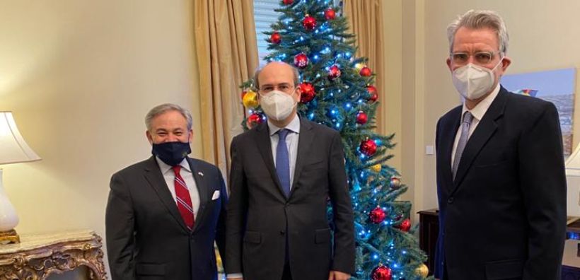 Συνάντηση Χατζηδάκη με τον υπουργό Ενέργειας των ΗΠΑ, Dan Brouillette για ΑΠΕ, αγωγούς, LNG και δίκτυα
